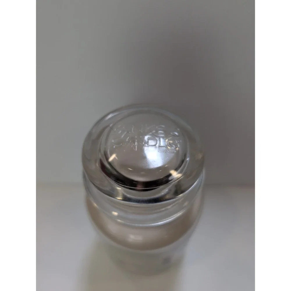 NEW-Yankee Candle VANILLA FLURRIES Large Jar 22oz